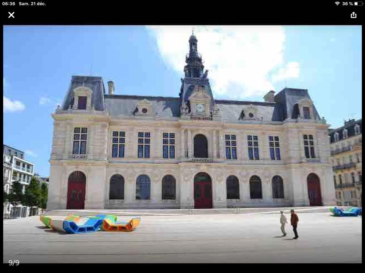 13 Boulvard Solferino T2 Agreable Pour Deux Pers Poitiers Buitenkant foto